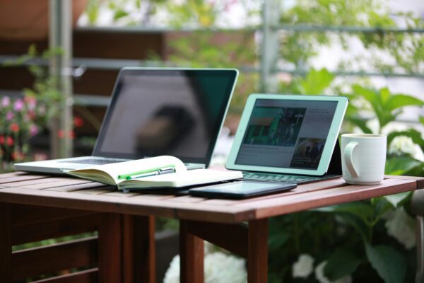 Cambridge iGCSE English Language video course (with tutor-marked assignments) suitable for exams from 2027